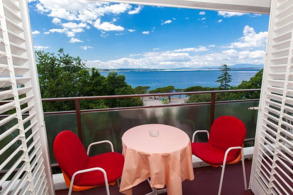 Hotel Zagreb Crikvenica Exterior photo